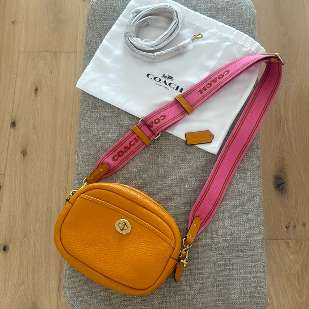 Authentic Coach Women’s Handbag